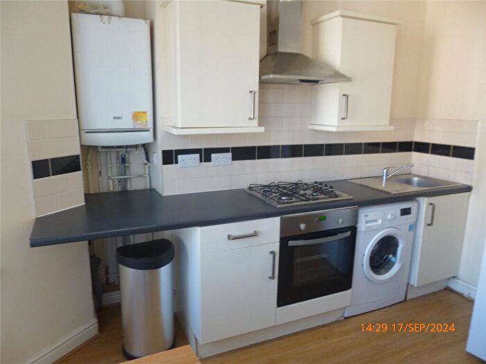 1 Bedroom Flat To Rent In Colum Road, Cathays, Cardiff, CF10