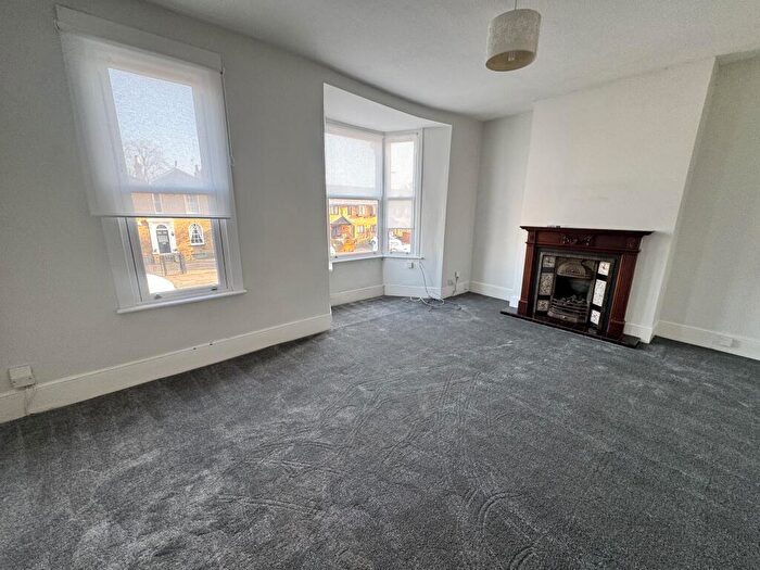 2 Bedroom Flat To Rent In Flat A, New Wanstead, Wanstead, Redbridge, London, E11