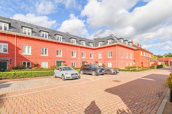 2 Bedroom Flat To Rent In Henmarsh Court, Hertford, SG13