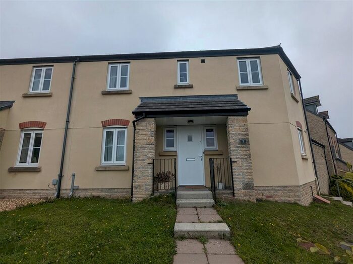 3 Bedroom Semi-Detached House To Rent In Treffry Road, Truro, Truro, TR1
