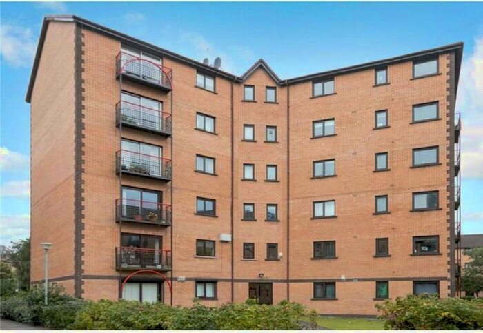 2 Bedroom Flat To Rent In Riverview Place, Tradeston, Glasgow, G5