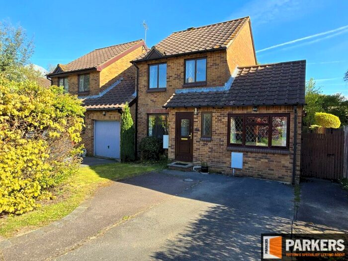 3 Bedroom Detached House To Rent In Kiln Close, Dibden Purlieu, SO45
