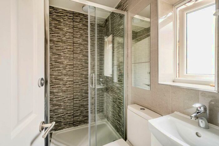 1 Bedroom Flat To Rent In Burlington Road, New Malden, KT3