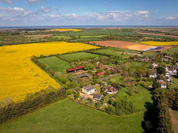 4 Bedroom Detached House For Sale In Highstead, Canterbury, CT3