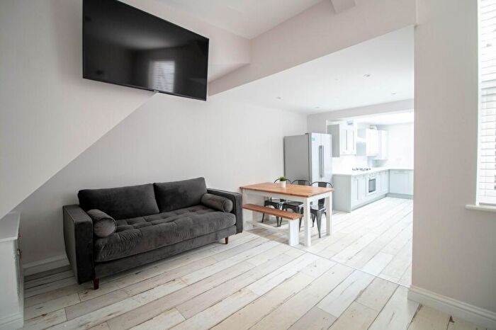 7 Bedroom House To Rent In Thornycroft Road, Liverpool, L15