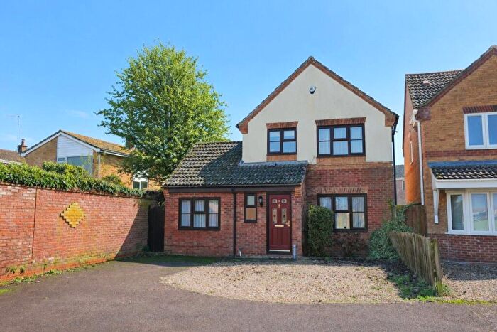 3 Bedroom Detached House For Sale In Charles Melrose Close, Mildenhall, Bury St. Edmunds, IP28