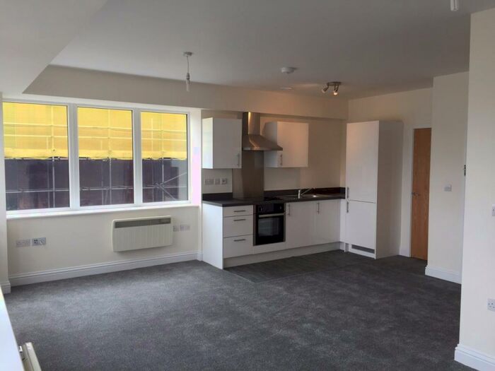 Studio To Rent In Farnsby Street, Swindon, Wiltshire, SN1