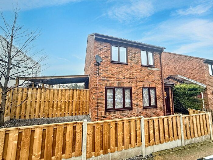 3 Bedroom Detached House For Sale In Rutherford View, Easington Colliery, Peterlee, SR8