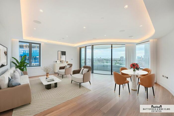 3 Bedroom Flat To Rent In The Corniche, Albert Embankment, London, SE1