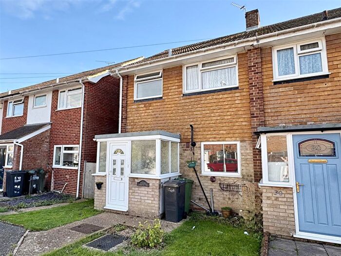 3 Bedroom End Terrace House For Sale In Winkney Road, Eastbourne, BN22