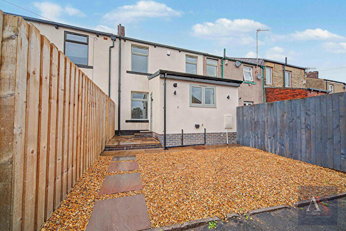 2 Bedroom Terraced House For Sale In Thomas Street, Littleborough, OL15