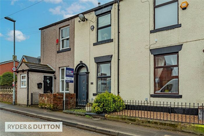 4 Bedroom Terraced House For Sale In Broad Lane, Burnedge, Rochdale, Greater Manchester, OL16