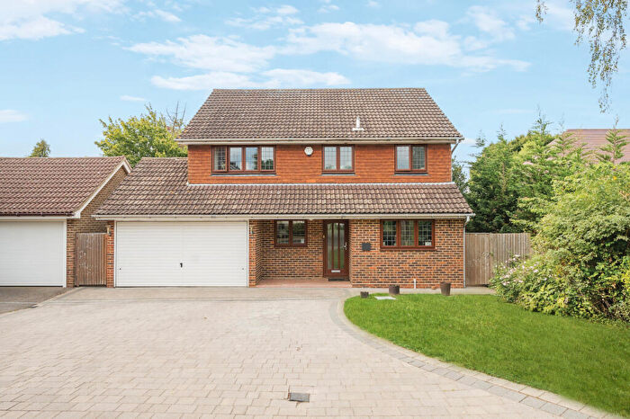 4 Bedroom Detached House For Sale In Oaklands, Leatherhead, KT22