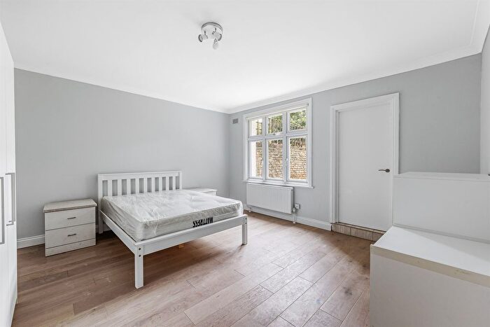 Studio To Rent In Windsor Road, W5