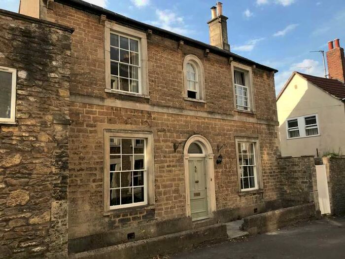 4 Bedroom Detached House To Rent In Wine Street, Frome, BA11