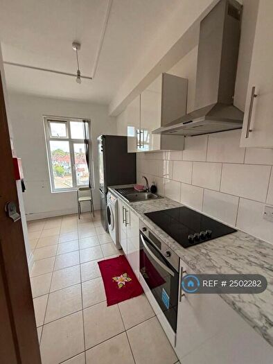 Studio To Rent In Neasden Lane North, London, NW10