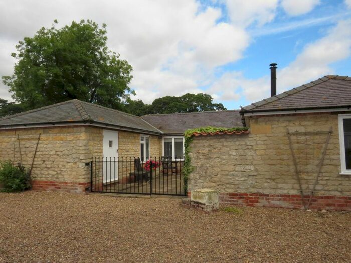 2 Bedroom Bungalow To Rent In Wellingore, Lincoln, LN5