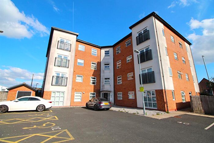 2 Bedroom Flat For Sale In Ivy Graham Close, Manchester, M40