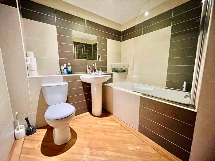 2 Bedroom Flat For Sale In Grimshaw Place, Preston, Lancashire, PR1