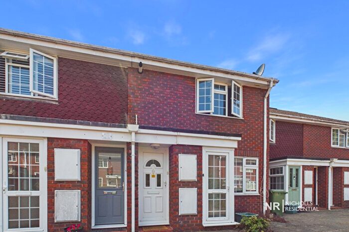 1 Bedroom Property To Rent In Delaporte Close, Epsom, Surrey., KT17