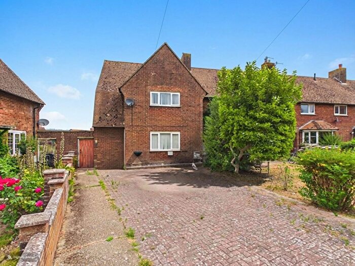 3 Bedroom End Of Terrace House For Sale In Abbots Walk, Wye, Ashford, TN25