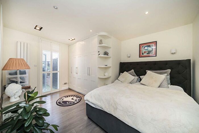 1 Bedroom Flat To Rent In King Street, Hammersmith, W6
