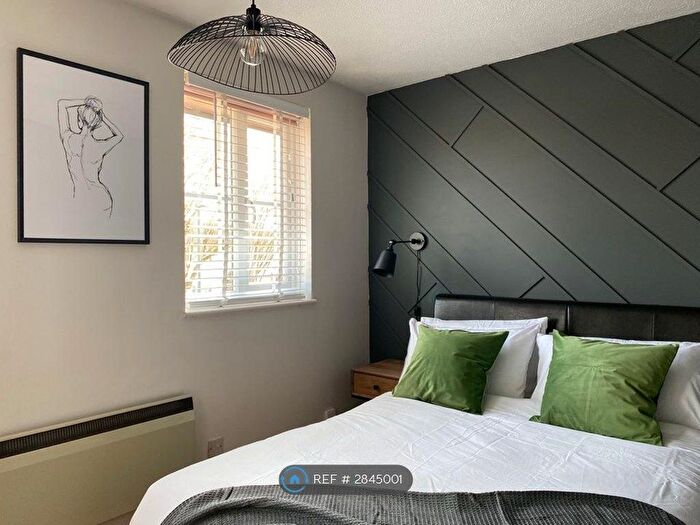 2 Bedroom Terraced House To Rent In Sonning Gardens, Hampton, TW12