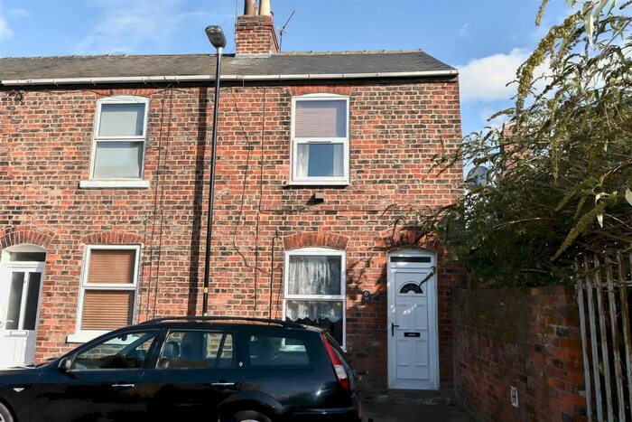 2 Bedroom Detached House To Rent In Carleton Street, York, YO26