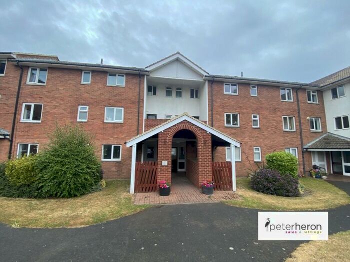 2 Bedroom Apartment To Rent In Howick Park, St Peters, Sunderland, SR6