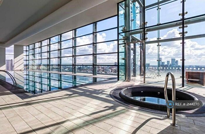 2 Bedroom Flat To Rent In Goulden Street, Manchester, M4