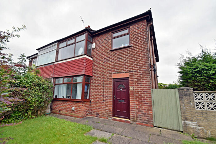 3 Bedroom Semi Detached House To Rent In West Avenue, Manchester, M18