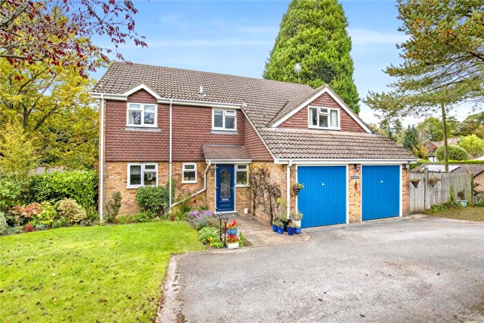 5 Bedroom Detached House For Sale In Stonehill Road, Headley Down, Hampshire, GU35