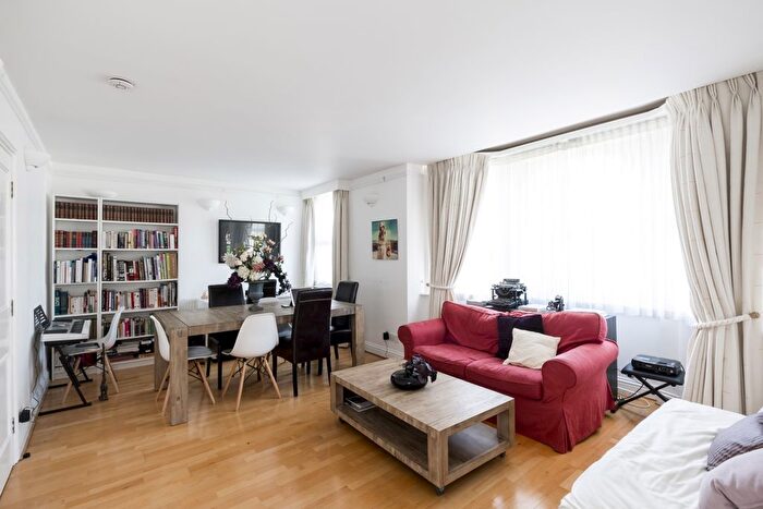2 Bedroom Flat To Rent In Colville Gardens, London, W11