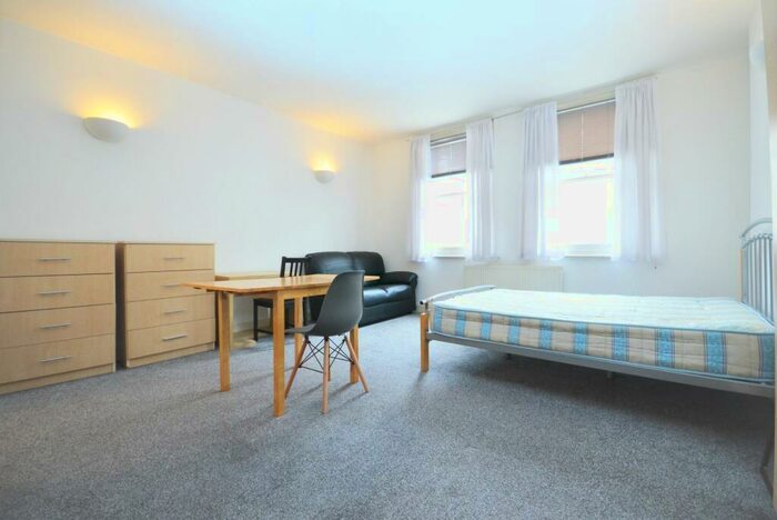 Studio To Rent In Royal College Street, Camden, NW1