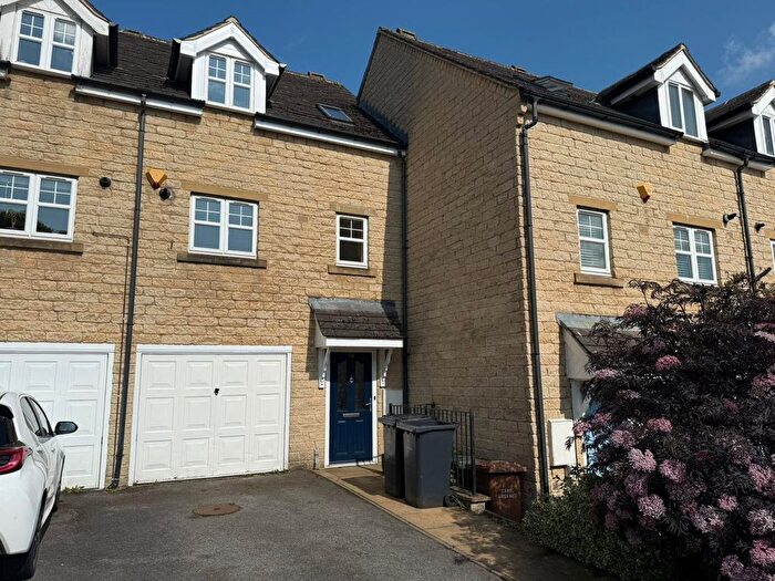 3 Bedroom Terraced House To Rent In Whitestone Drive, East Morton, Keighley, West Yorkshire, Uk, BD20