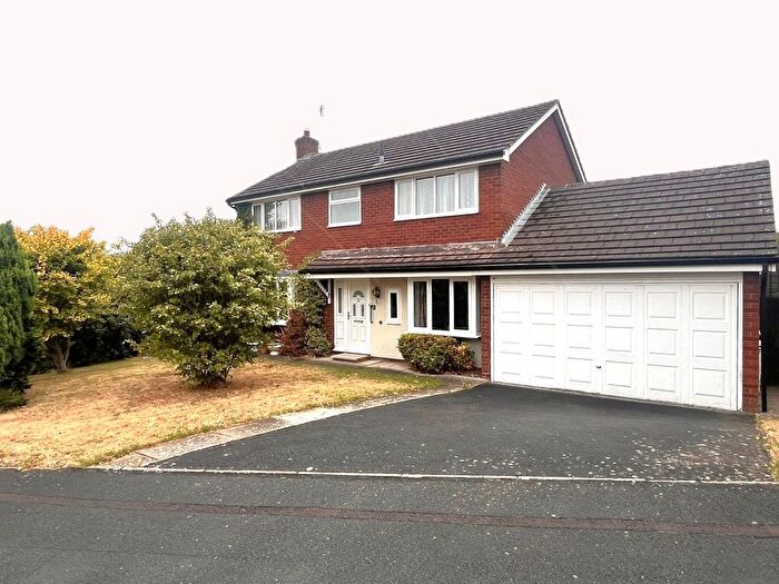 4 Bedroom Detached House For Sale In Worthington Drive, Radbrook, Shrewsbury, Shropshire, SY3