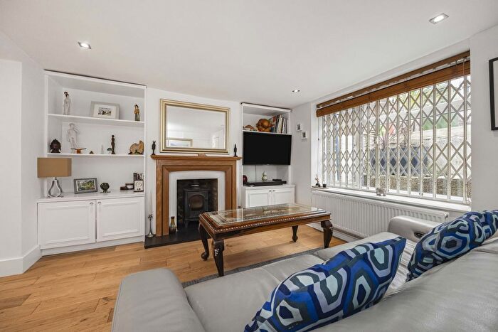 3 Bedroom Terraced House For Sale In Windmill Lane, London, E15