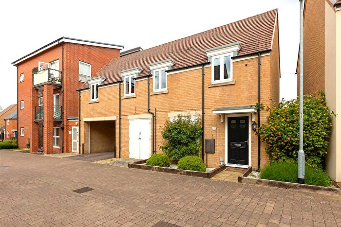 2 Bedroom Detached House For Sale In Whittle Drive, Biggleswade, SG18