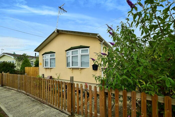 2 Bedroom Park Home For Sale In St. Johns Priory, Lechlade, GL7