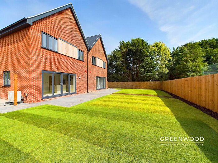 4 Bedroom Semi-Detached House For Sale In Roman Close, Braintree Road, Gosfield, Essex, CO9