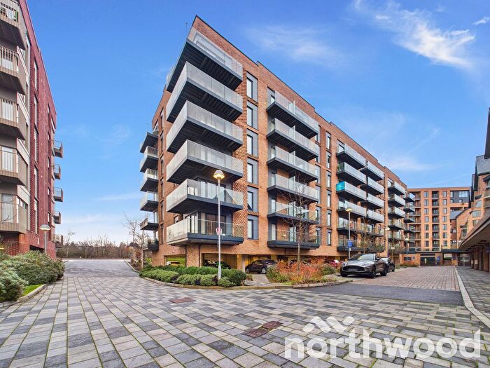 2 Bedroom Flat For Sale In Leacon Road, Ashford, TN23