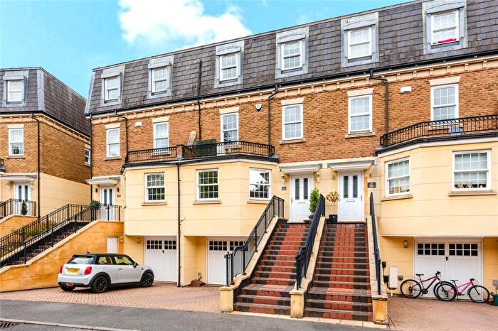 5 Bedroom Terraced House For Sale In Haines Court, Weybridge, Surrey, KT13