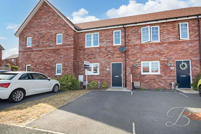 2 Bedroom Terraced House For Sale In Hilcote Drive, Clipstone Village, Mansfield, NG21