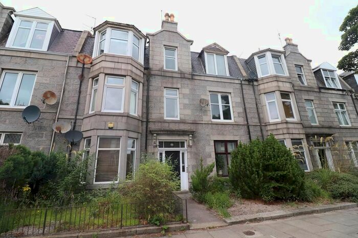 1 Bedroom Flat To Rent In Union Grove, Top Floor Right, AB10