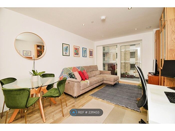 1 Bedroom Flat To Rent In Wray Avenue, London, E16