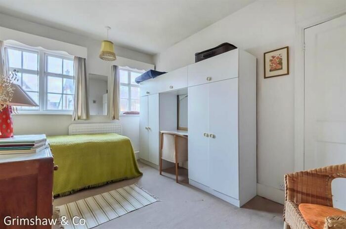 3 Bedroom Property For Sale In Ludlow Road, Brentham Garden Estate, Ealing, W5