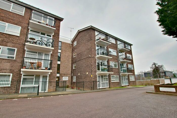 1 Bedroom Flat To Rent In Scotts Avenue, Bromley, BR2