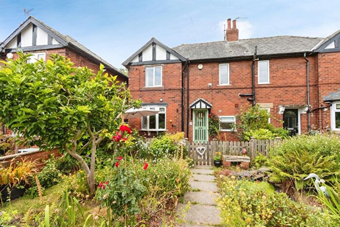 3 Bedroom Semi-detached House For Sale In Chapel Lane, Barwick In Elmet, Leeds, LS15