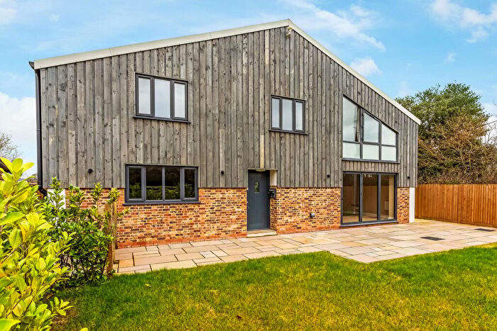 3 Bedroom Barn Conversion For Sale In Crowhurst Lane, Lingfield, RH7