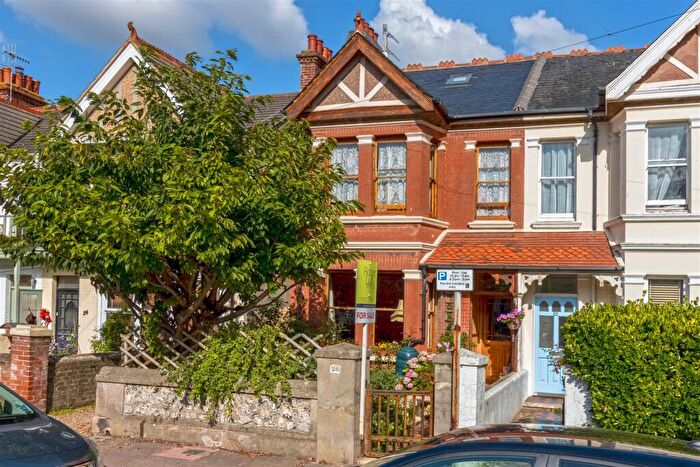 4 Bedroom End Of Terrace House For Sale In Alexandra Road, Worthing, BN11